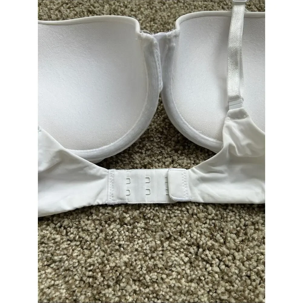 NWOT Victoria Secret Classic White T-Shirt Bra - Women Intimates & Sleepwear 32C